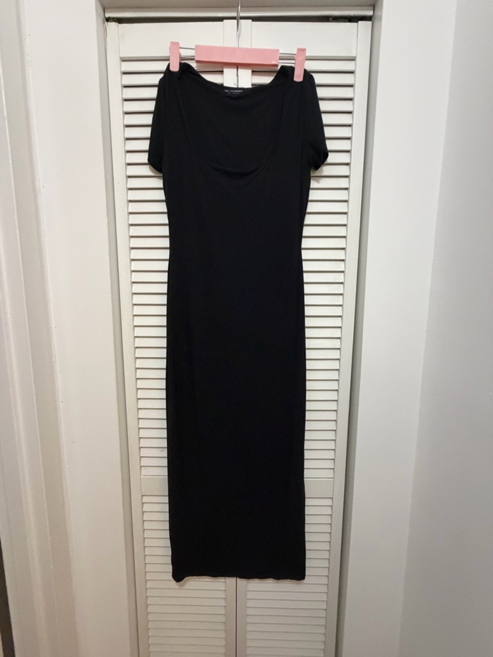 Black Mid calf silhouette dress - Picture 3 of 8